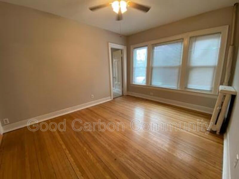 77 Richmond Ave #4 - Photo 3 of 5