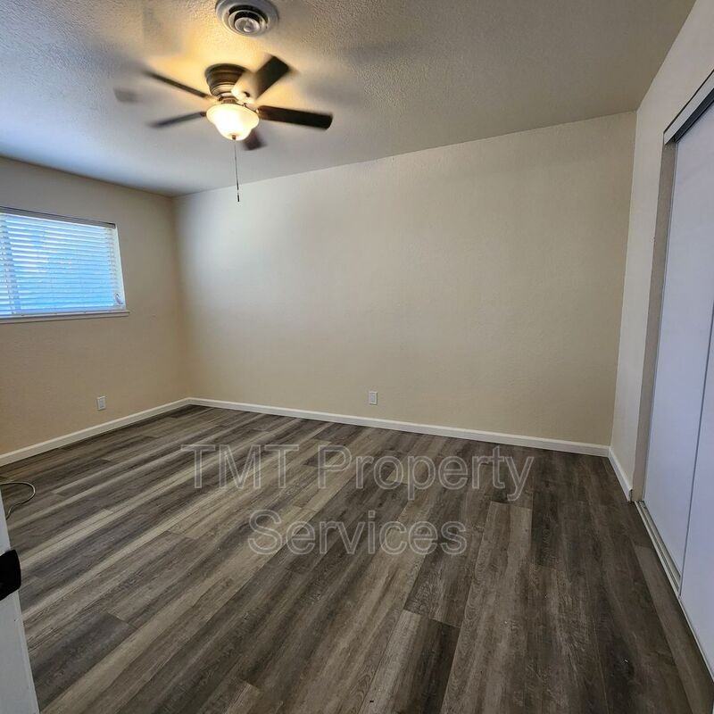 1200 Wayland Ave - Photo 2 of 10