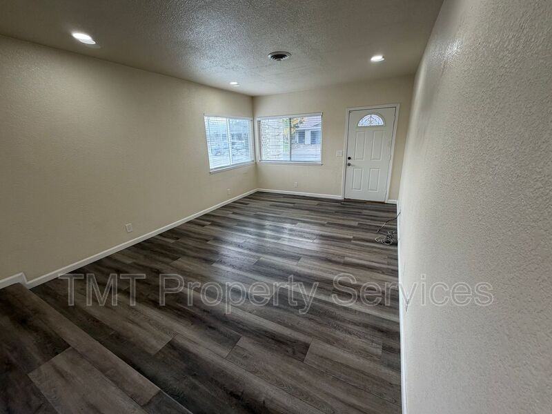 1200 Wayland Ave - Photo 7 of 10