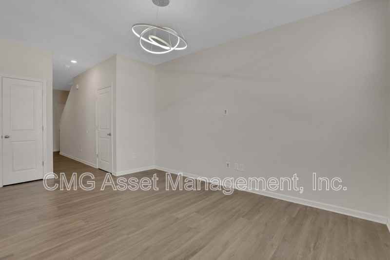 6417 Mountain Home Way Se - Photo 7 of 39