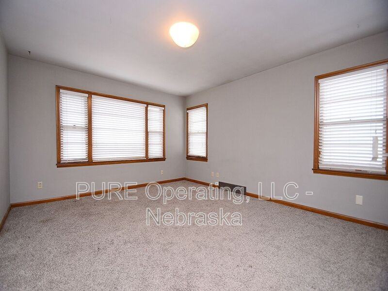 220 Nav #4 - Photo 3 of 26