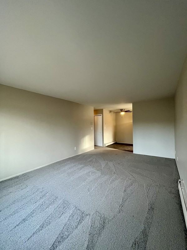 1213 Sycamore St - Photo 4 of 10