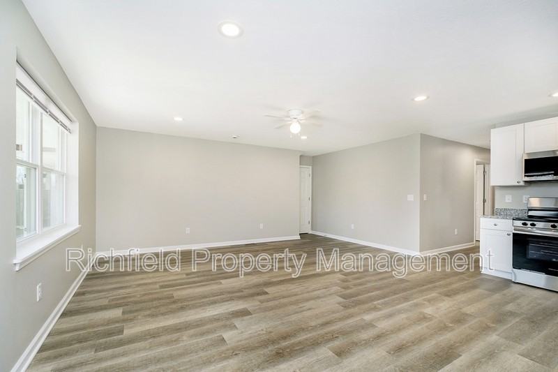 416 N Hamilton Ave - Photo 2 of 26