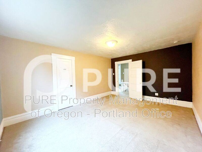 133 Ne Graham St - Photo 7 of 24