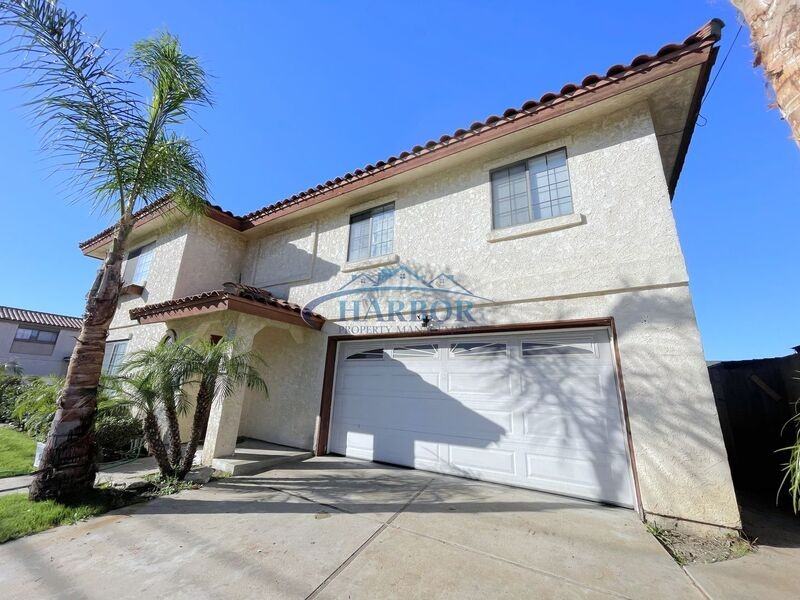 22521 Meyler St - Photo 2 of 19