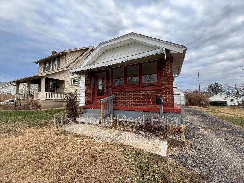 2404 Mundale Ave - Photo 3 of 21