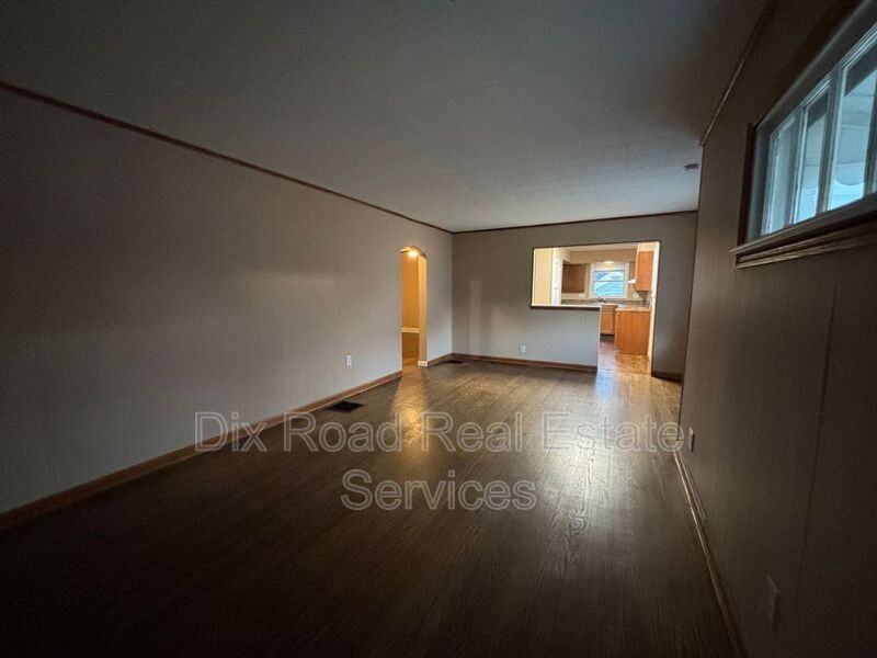 2404 Mundale Ave - Photo 6 of 21