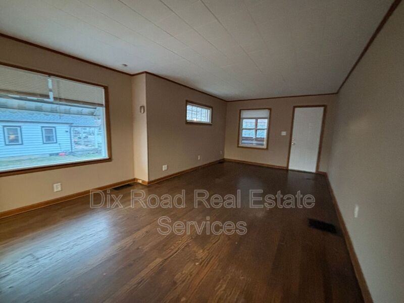 2404 Mundale Ave - Photo 7 of 21