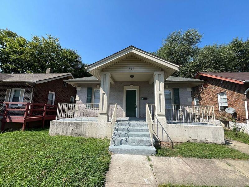 821 16th Ave - Photo 2 of 25