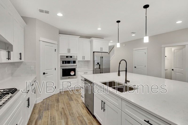 8859 Amalfi Ct - Photo 6 of 47