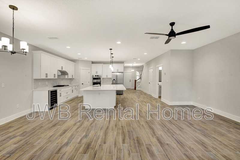 8859 Amalfi Ct - Photo 7 of 47