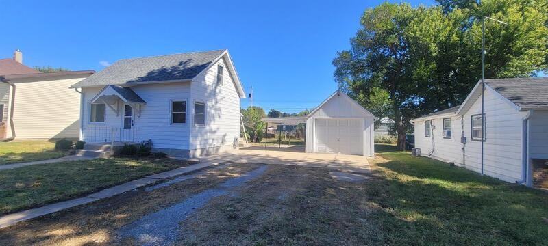 120 N Iowa Ave #120NIOWA - Photo 2 of 13