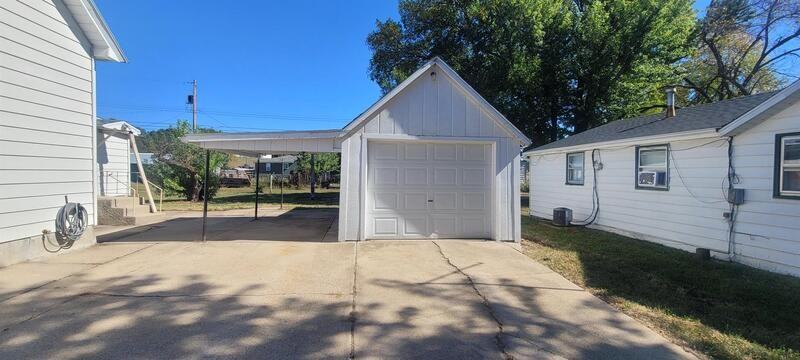 120 N Iowa Ave #120NIOWA - Photo 4 of 13