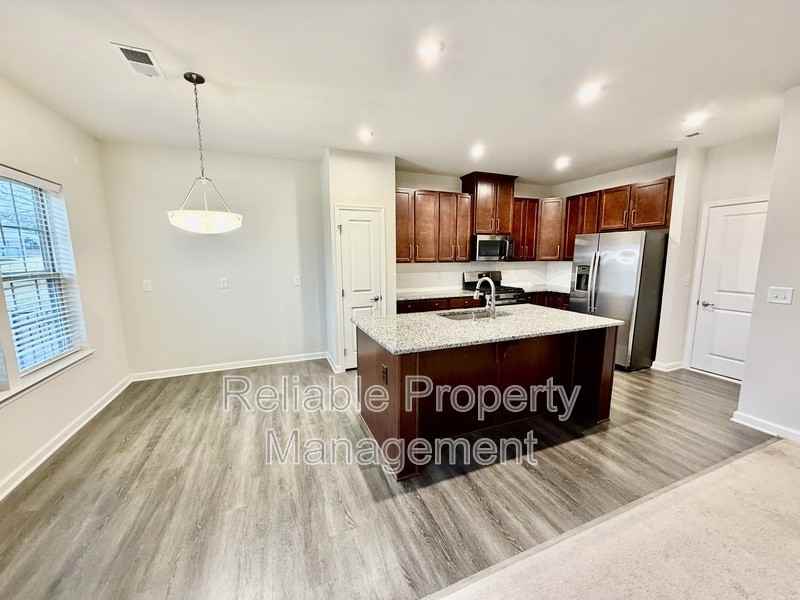 1673 Ripley Woods St - Photo 3 of 28