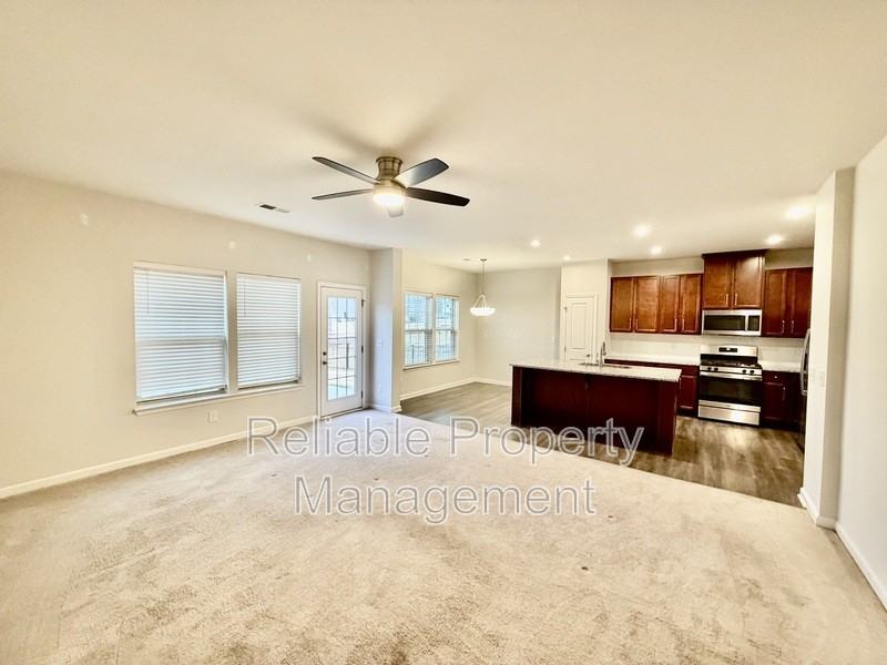 1673 Ripley Woods St - Photo 4 of 28