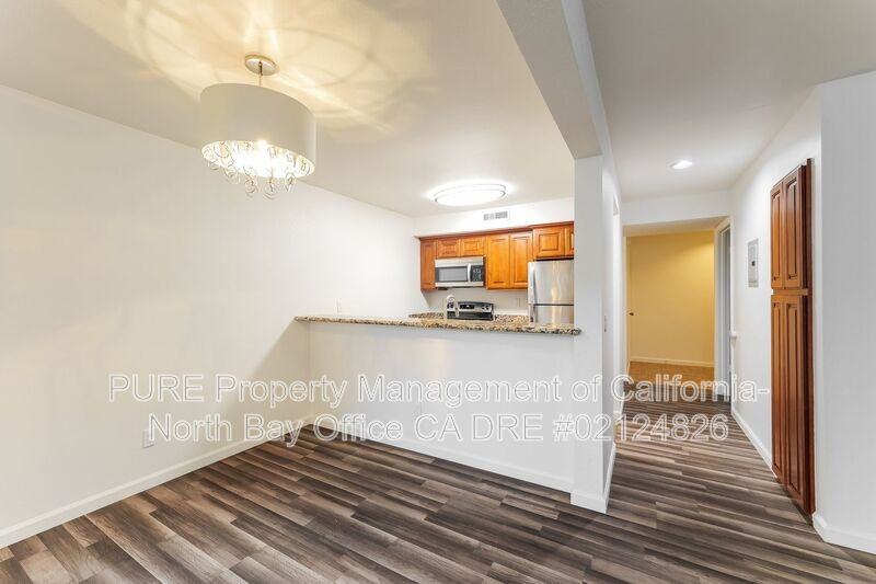 403 Mission Blvd - Photo 4 of 26