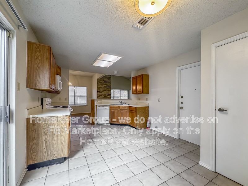 6042 Broadmeadow - Photo 7 of 21