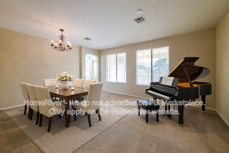 12251 N 141st Ct - Photo 5 of 34