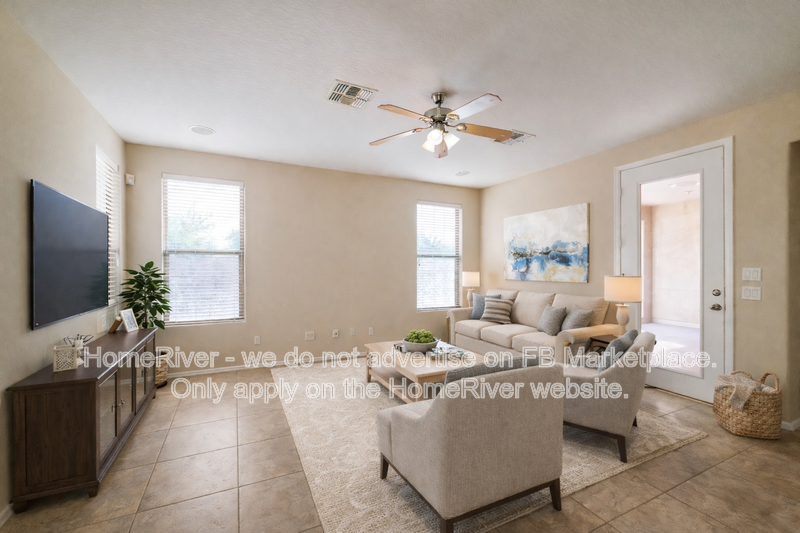 12251 N 141st Ct - Photo 6 of 34