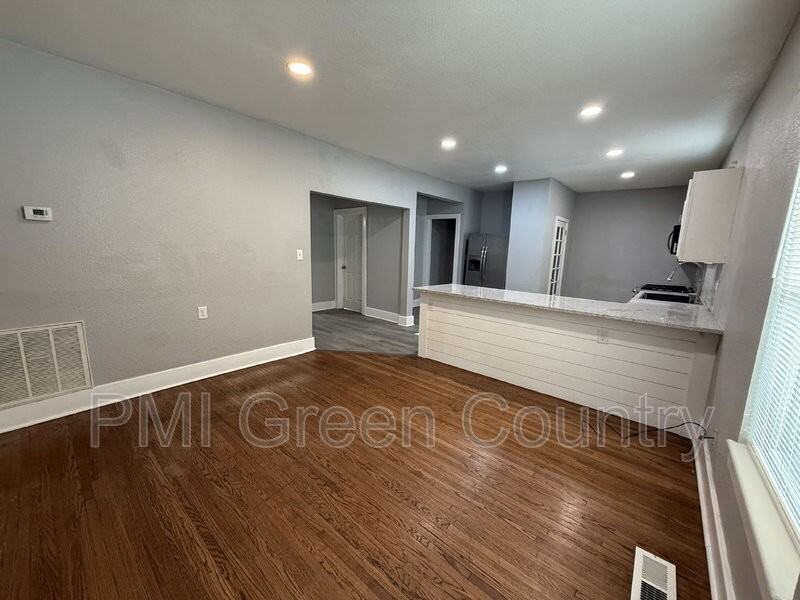 620 S Zunis Ave - Photo 7 of 16