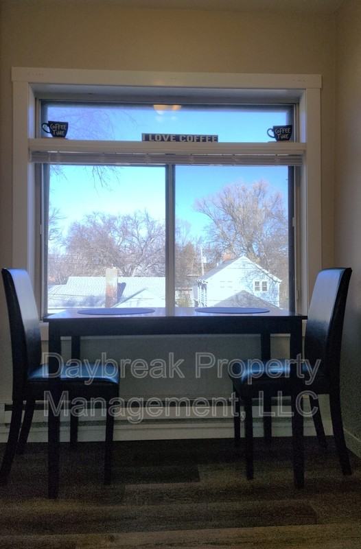 1258 10th St N - Photo 7 of 12