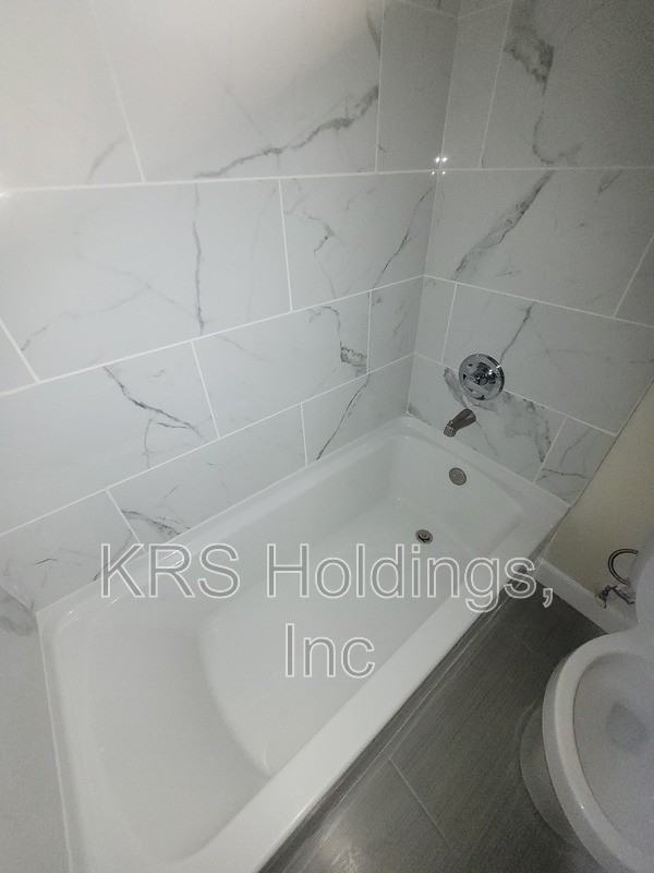 1517 Halifax St #14 - Photo 4 of 15