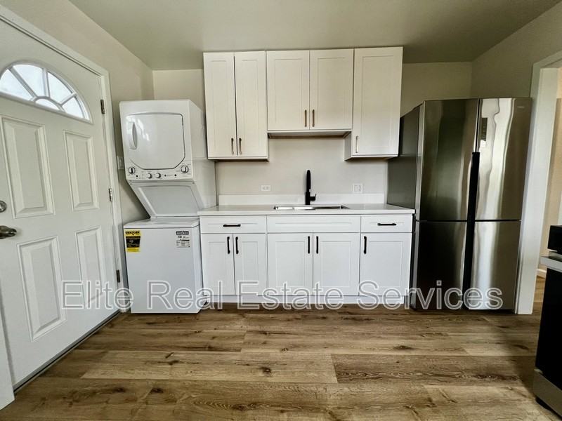 3313 Clairemont Mesa Blvd - Photo 3 of 11