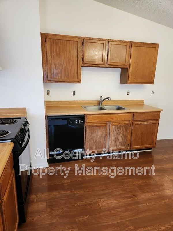 6234 Valley Castle - Photo 5 of 14