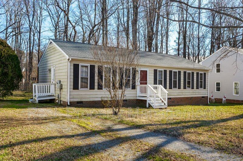 12405 Locustgrove Rd - Photo 3 of 23