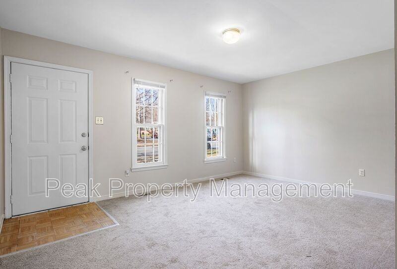 12405 Locustgrove Rd - Photo 4 of 23