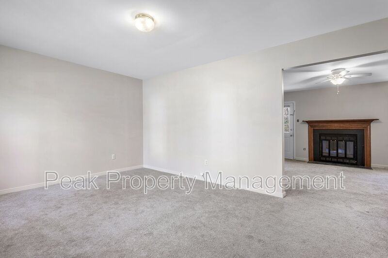 12405 Locustgrove Rd - Photo 5 of 23