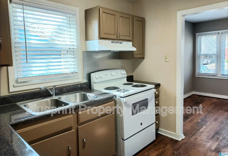 513 10th Ave S - Photo 7 of 13