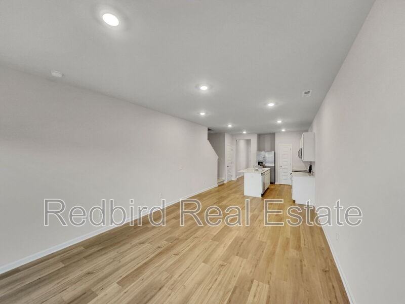 602 40th Ave N #6 - Photo 7 of 38