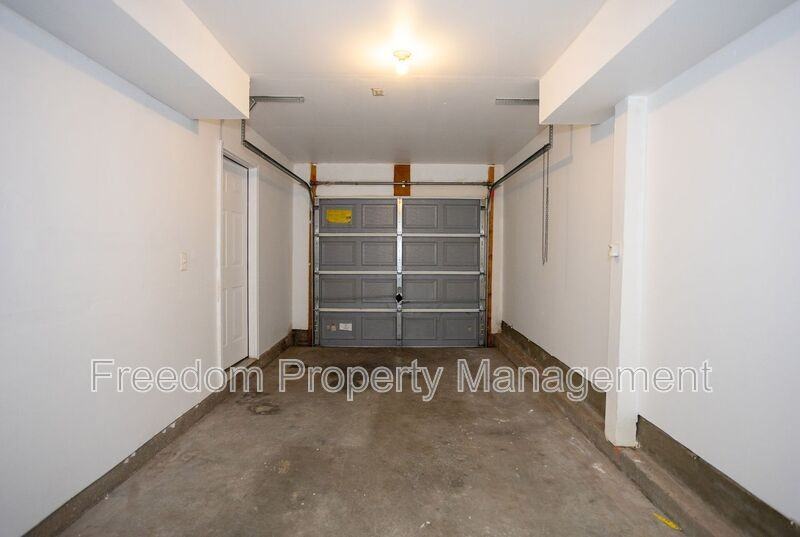 8150 Rainwater Cir - Photo 6 of 48