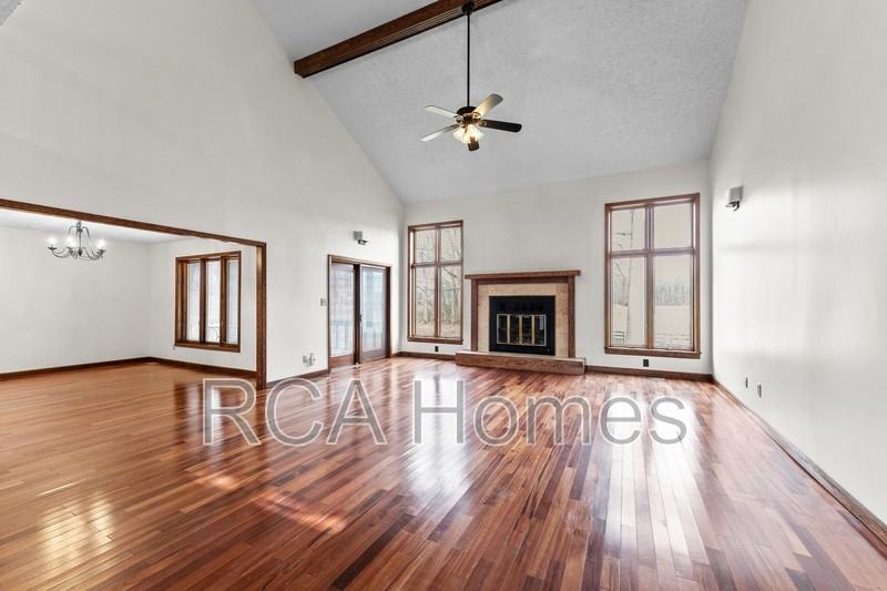 8820 W 46th St - Photo 2 of 22