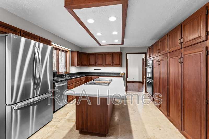 8820 W 46th St - Photo 3 of 22