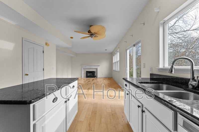 45 E Wisteria Way - Photo 3 of 22