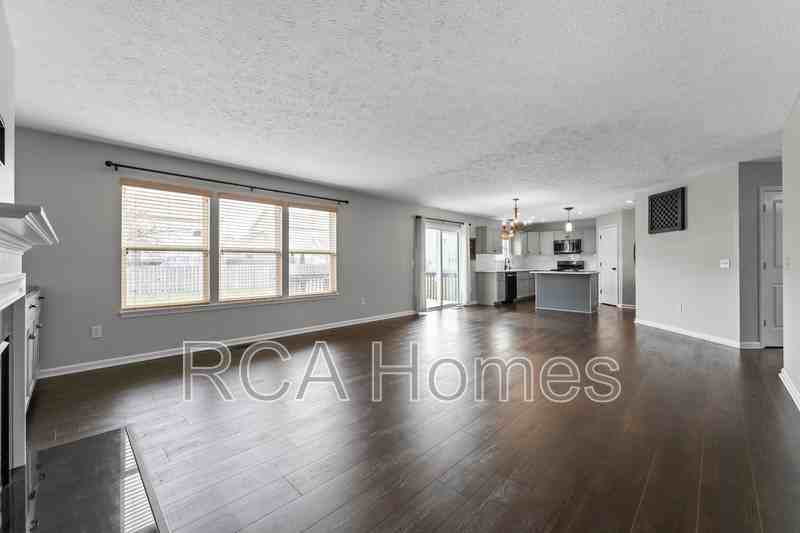 7827 Wedgetail Dr - Photo 6 of 21