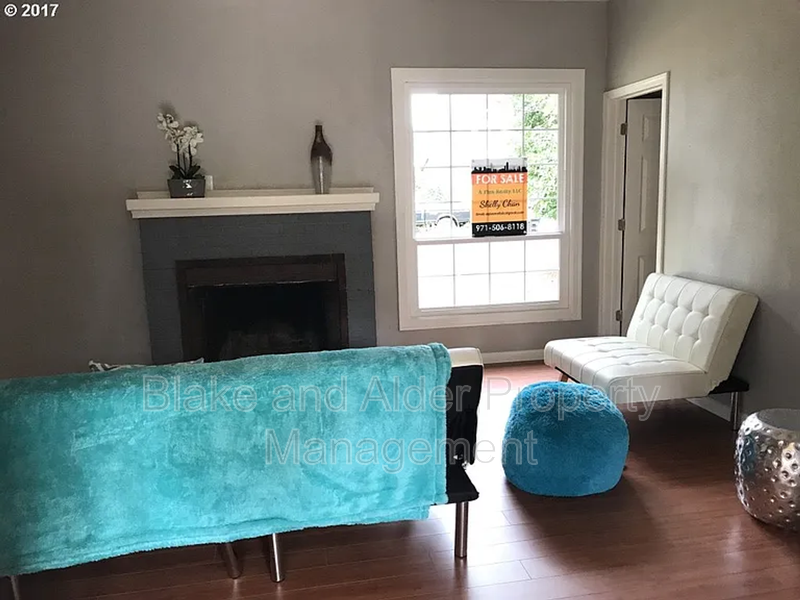 5916 Se Knapp St - Photo 6 of 26