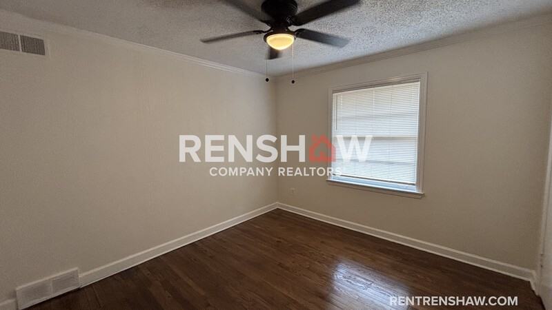 394 Clarice Dr - Photo 4 of 18