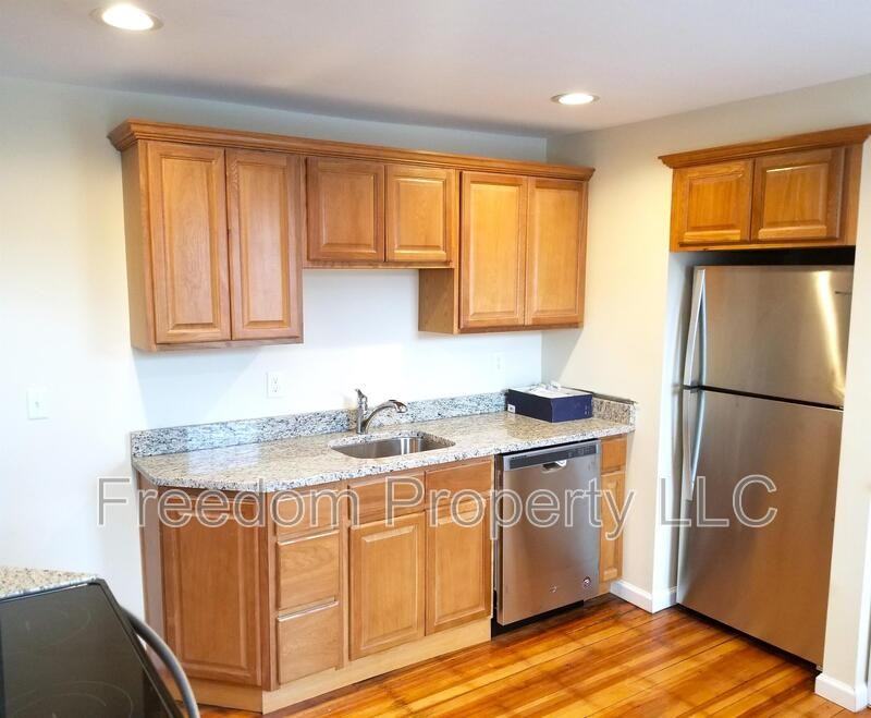 154 Beecher St - Photo 2 of 11