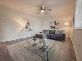 featured image of 1521 N Avalon Cir