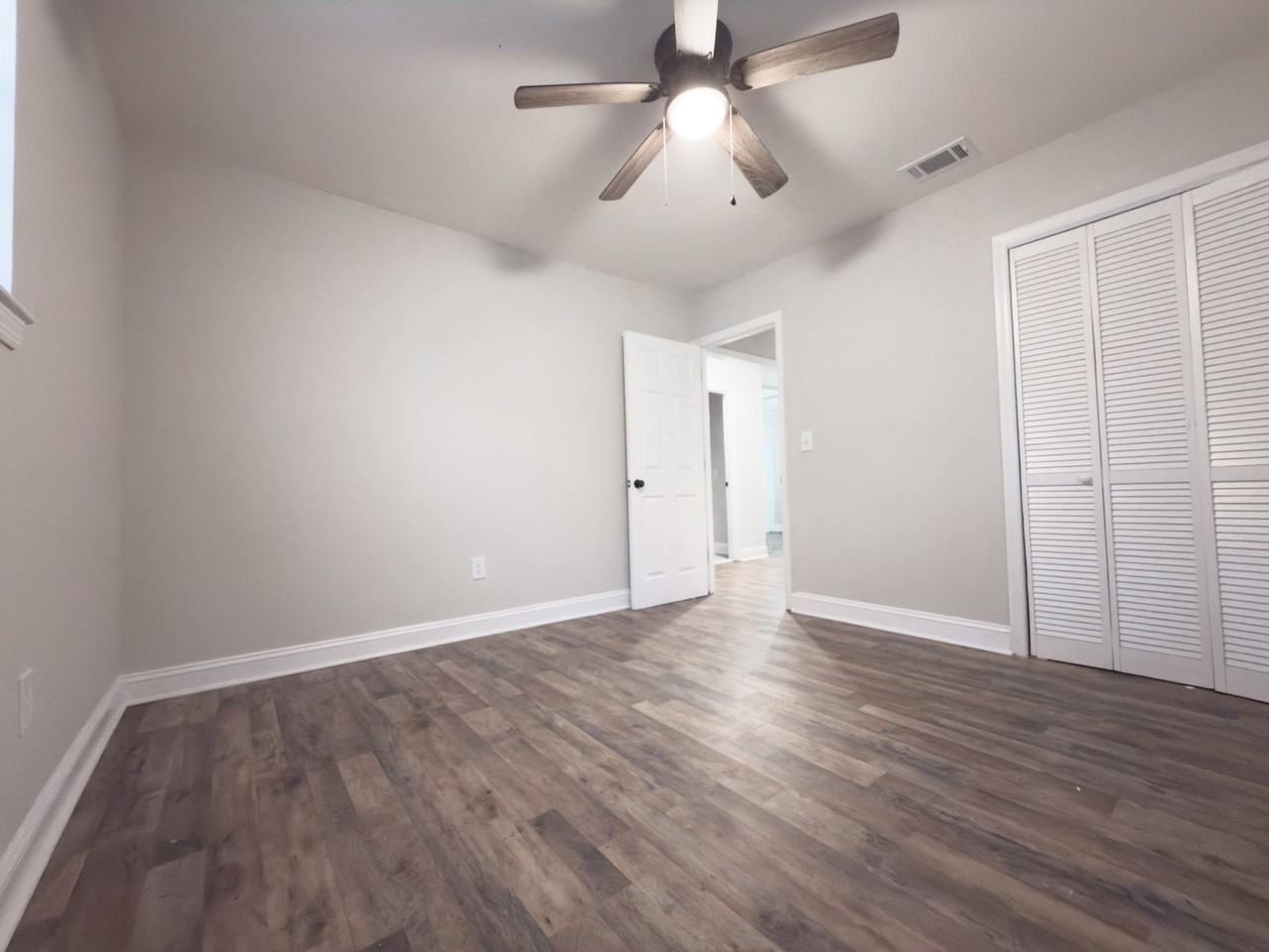 1521 N Avalon West Ashley - Photo 5 of 11