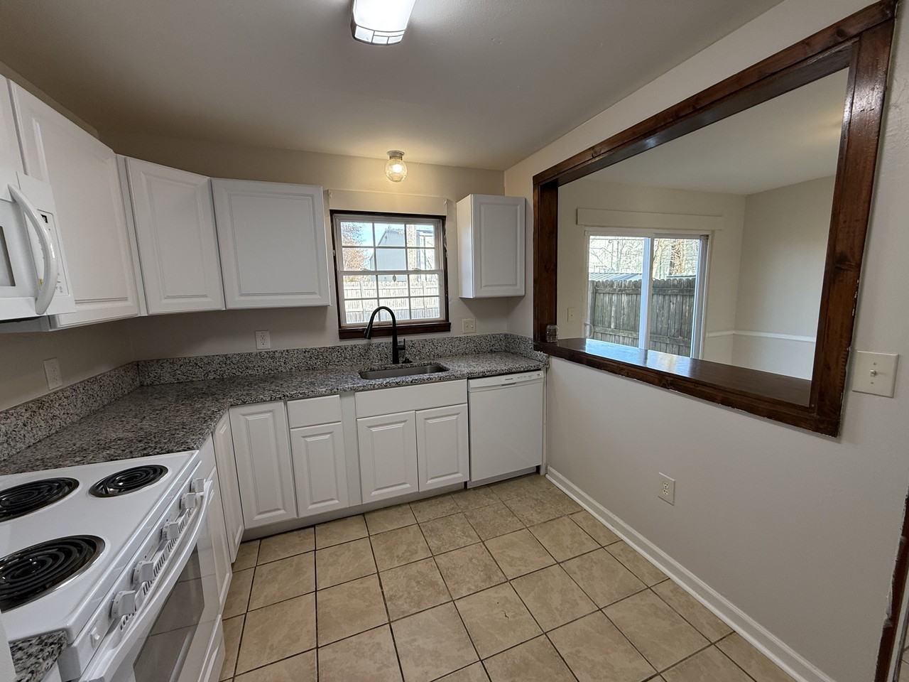 733 Bellows Avenue - Photo 7 of 24