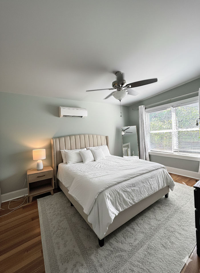 Luxury Student Living - Photo 2 of 10