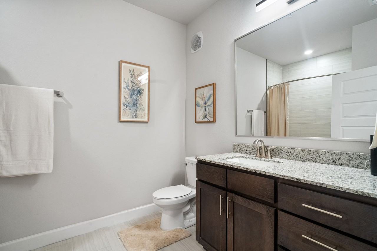 102 West Crossing Apartments - Photo 7 of 8