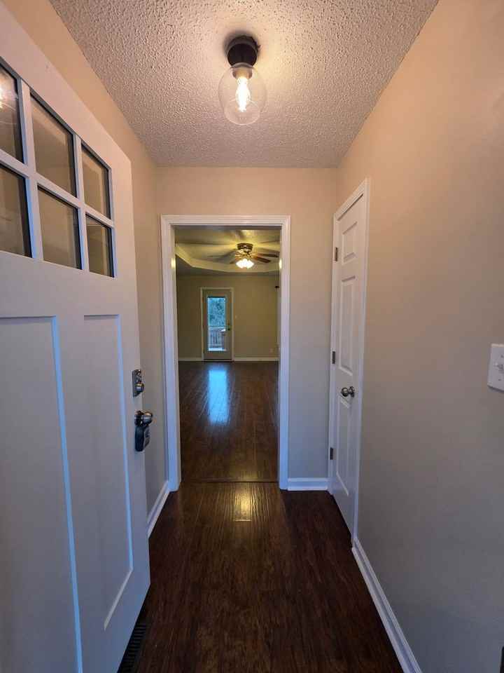 1412 Janet Way Dr - Photo 3 of 33