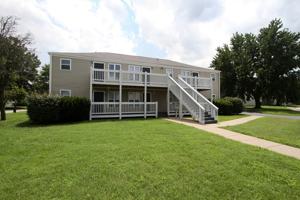 featured image of 1680 E Franklin St