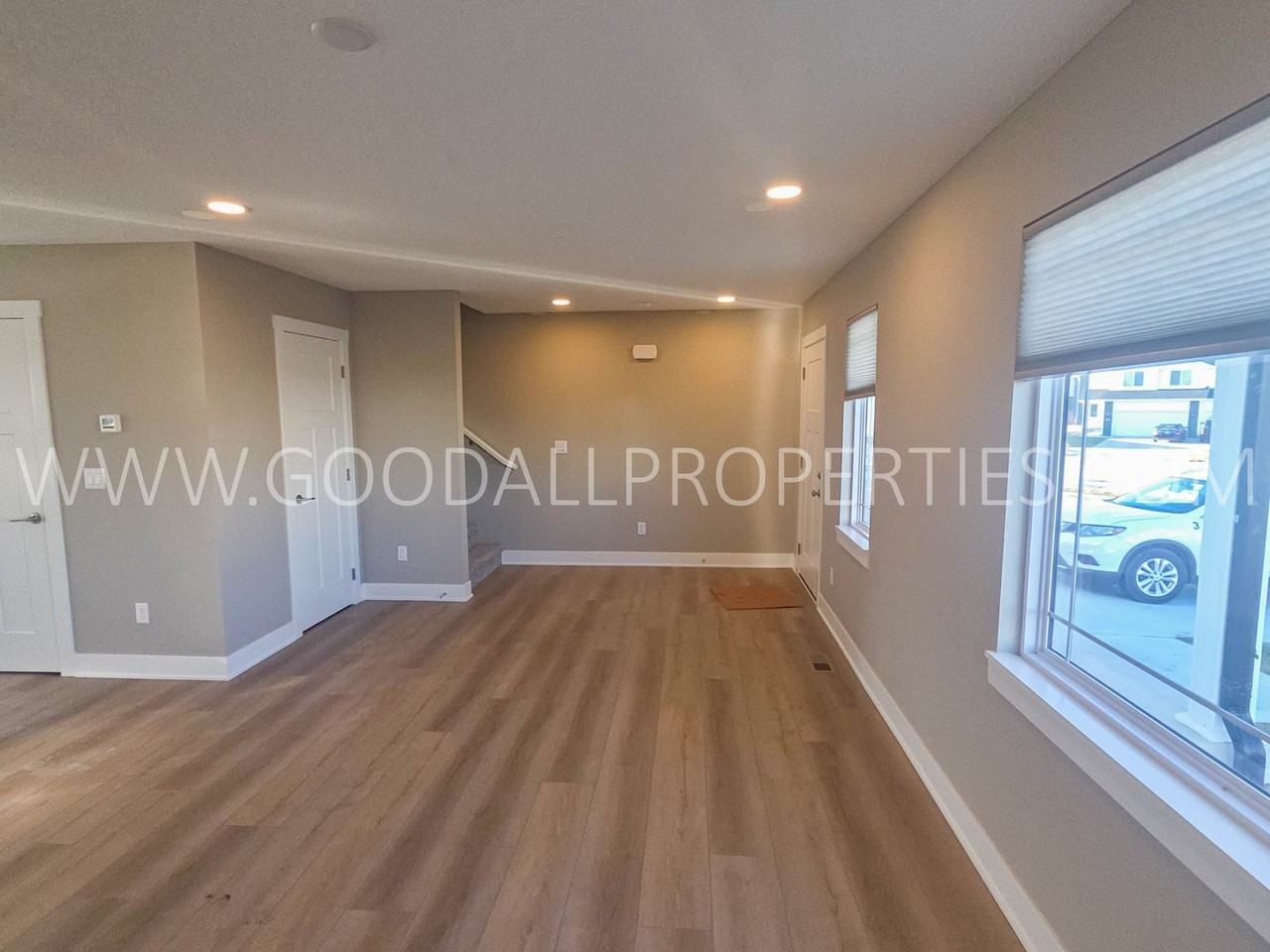 280 Nw Morgan Ct - Photo 2 of 20