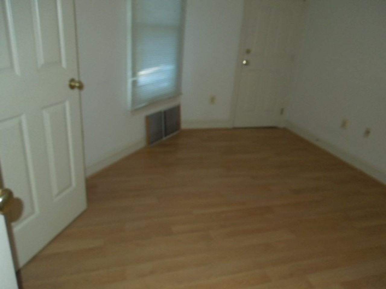 107 Royal Street SW - Photo 5 of 5